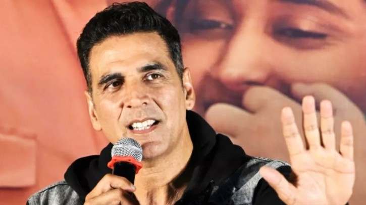 সাংবাদিকের প্রশ্নে মেজাজ হারালেন অক্ষয়, করলেন দুর্ব্যবহার