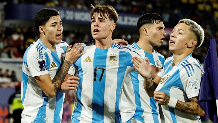 হাড্ডাহাড্ডি লড়াইয়ের পর কলম্বিয়াকে হারিয়ে ফাইনালে আর্জেন্টিনা