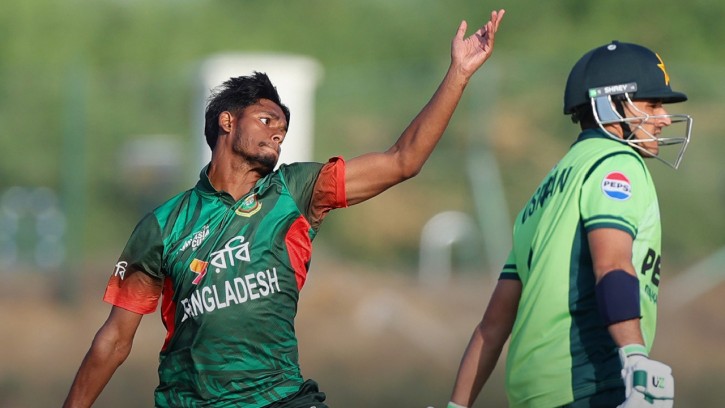 পাকিস্তানের কাছে বিপর্যস্ত হয়ে এশিয়া কাপে বাংলাদেশের বিদায়