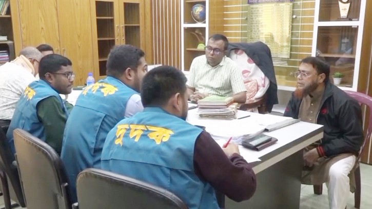 ফাইল আটকে অর্থ আদায় ও অবৈধ সম্পদের প্রমাণ পেয়েছে দুদক