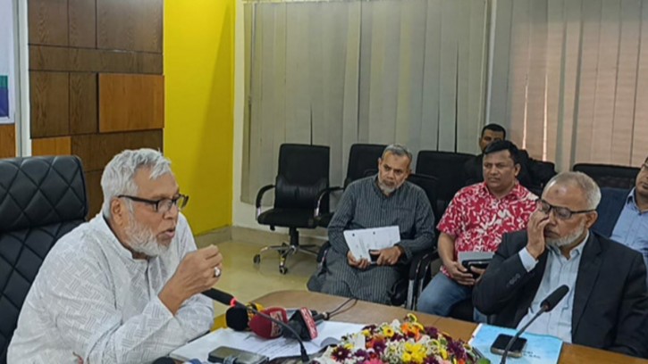 ২০ শতাংশ পরিবহন রেল-নৌপথে নেওয়ার পরামর্শ উপদেষ্টার