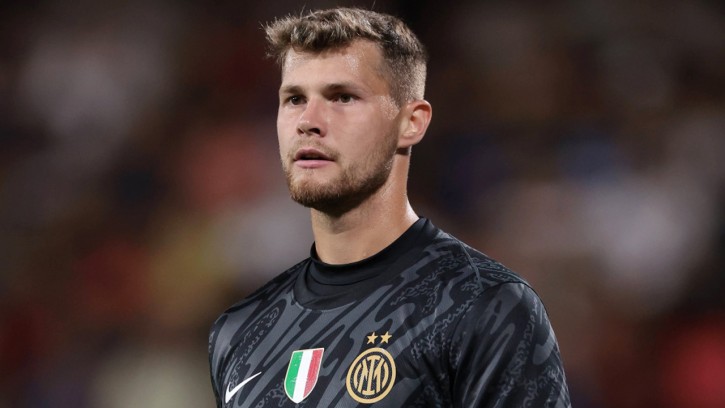 গোলরক্ষক মার্টিনেজের গাড়ির ধাক্কায় প্রাণ গেল বৃদ্ধের