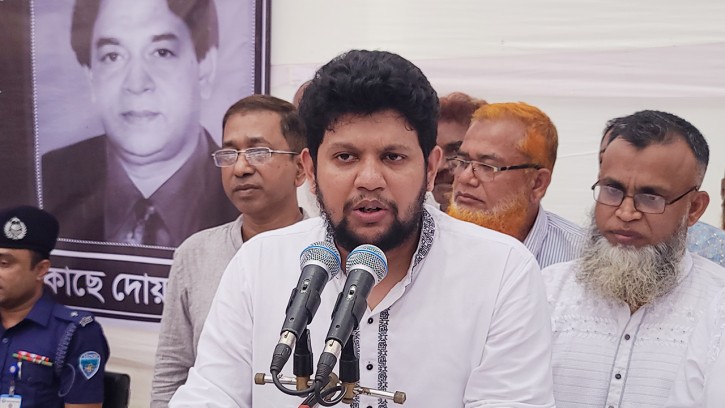 আগামী সপ্তাহে হাসিনার বিচারের রায় : মাহফুজ আলম