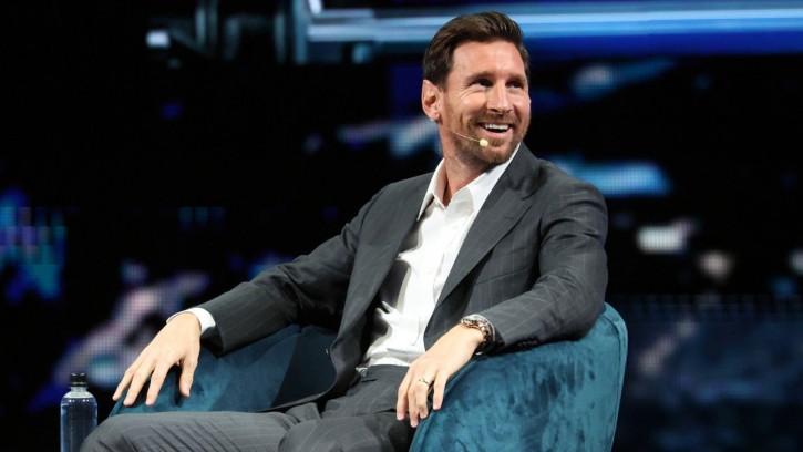 আরেকটি বিশ্বকাপ, ক্লাবের মালিক, ডিফেন্সে খেলা– আরও যেসব চাওয়া মেসির